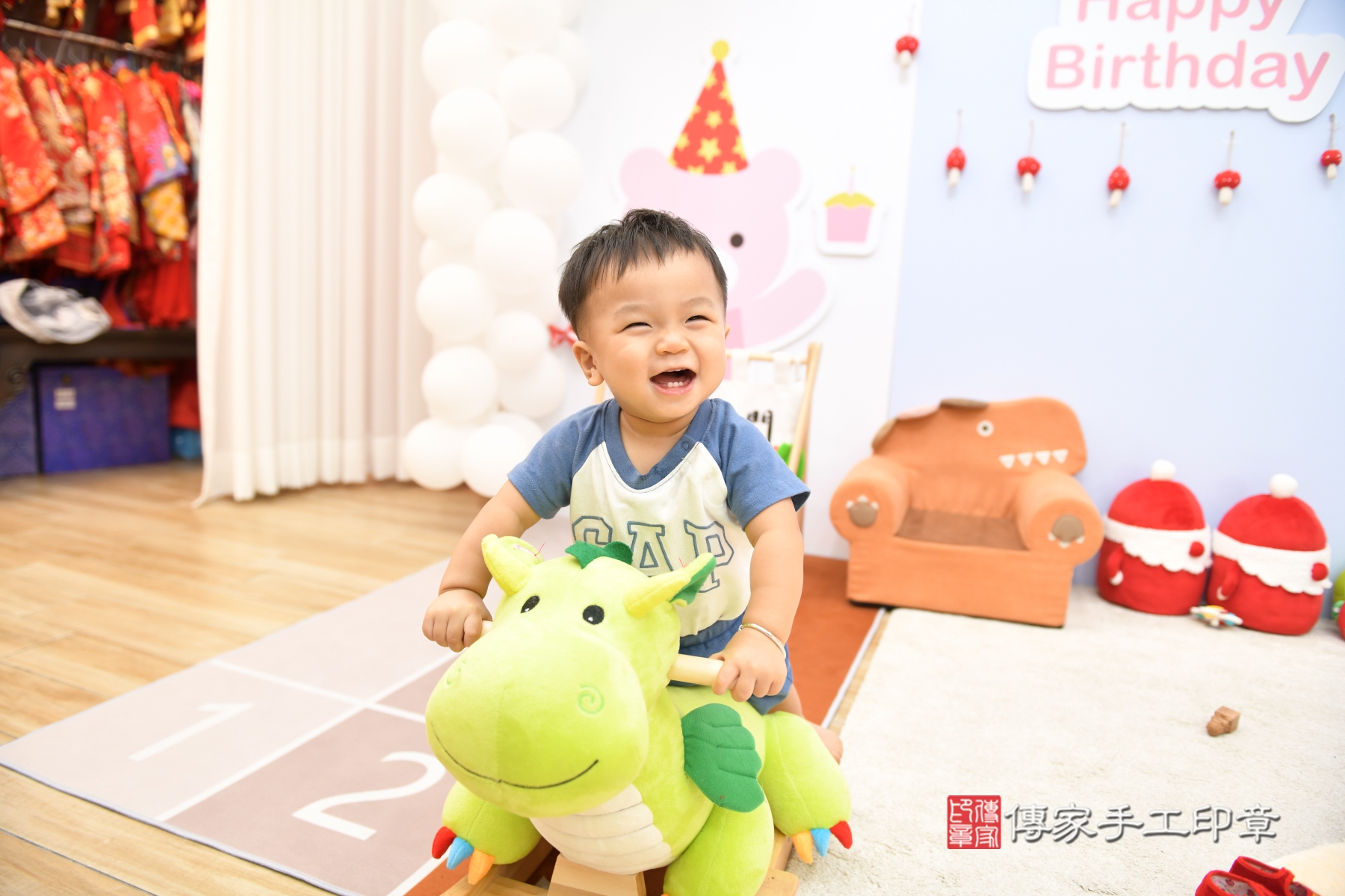 傳家手工印章台北店、剃頭、收涎、抓周 傳家手工印章台北店、剃頭、收涎、抓周