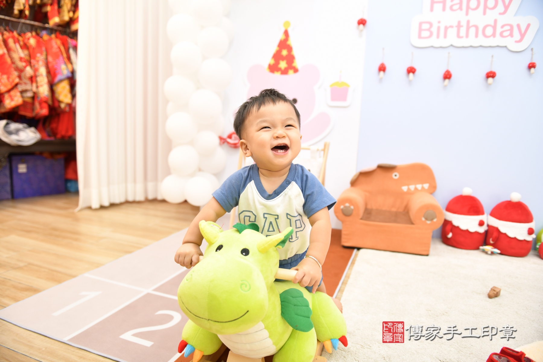 傳家手工印章台北店、剃頭、收涎、抓周 傳家手工印章台北店、剃頭、收涎、抓周