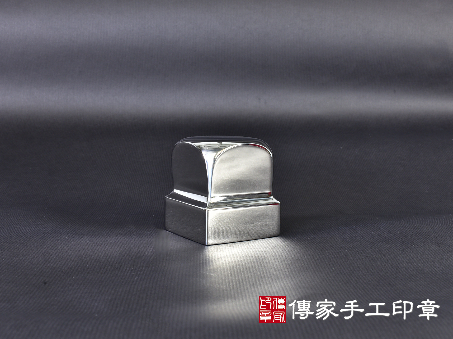 不鏽鋼官帽照型印章 (尺寸5.5公分x5.5公分x高6.2公分) 1.jpg