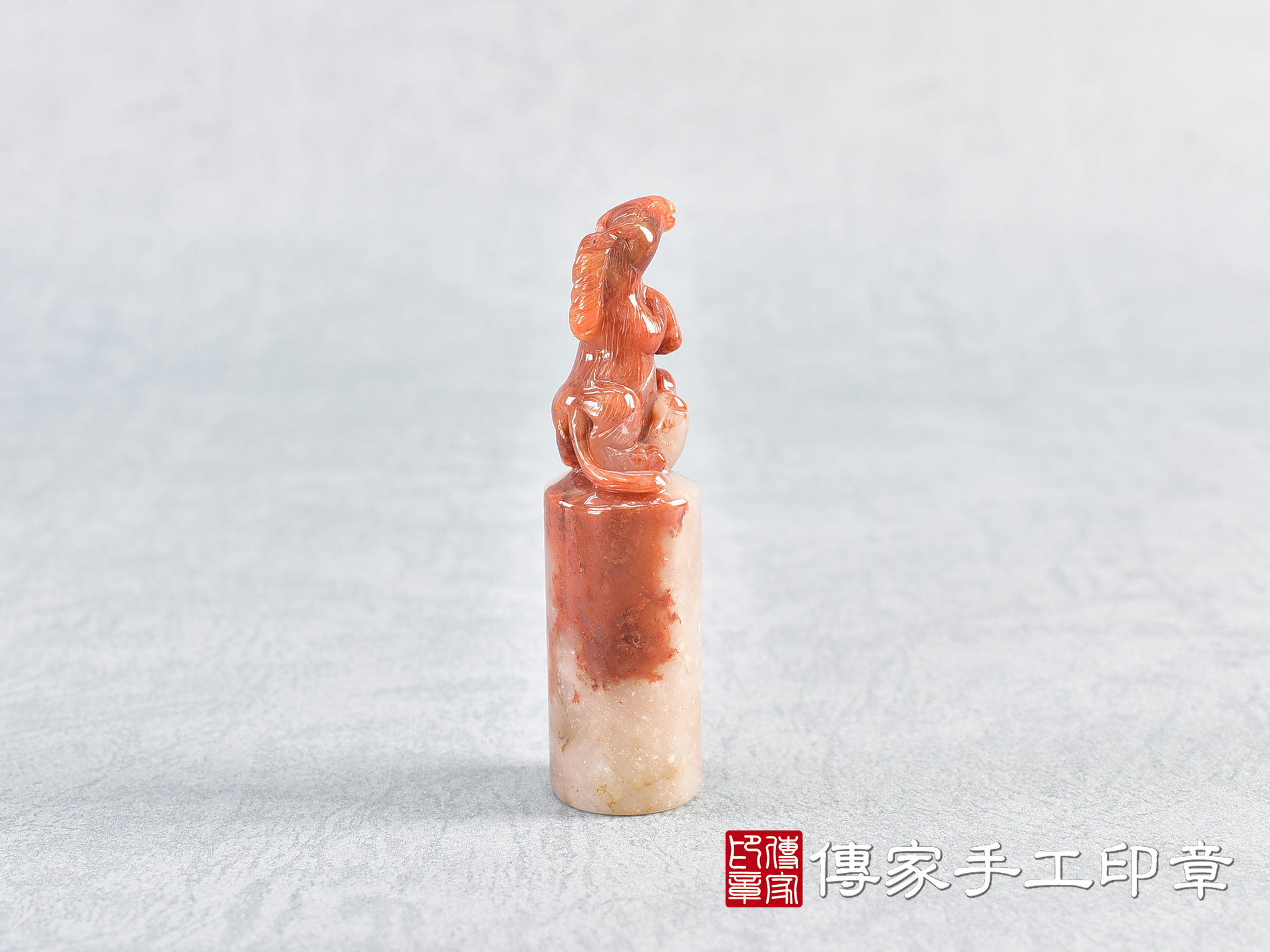 三彩漢玉雕馬印章:開運印章、臍帶印章 (尺寸1.9公分x1.9公分x7.3公分) 4.jpg