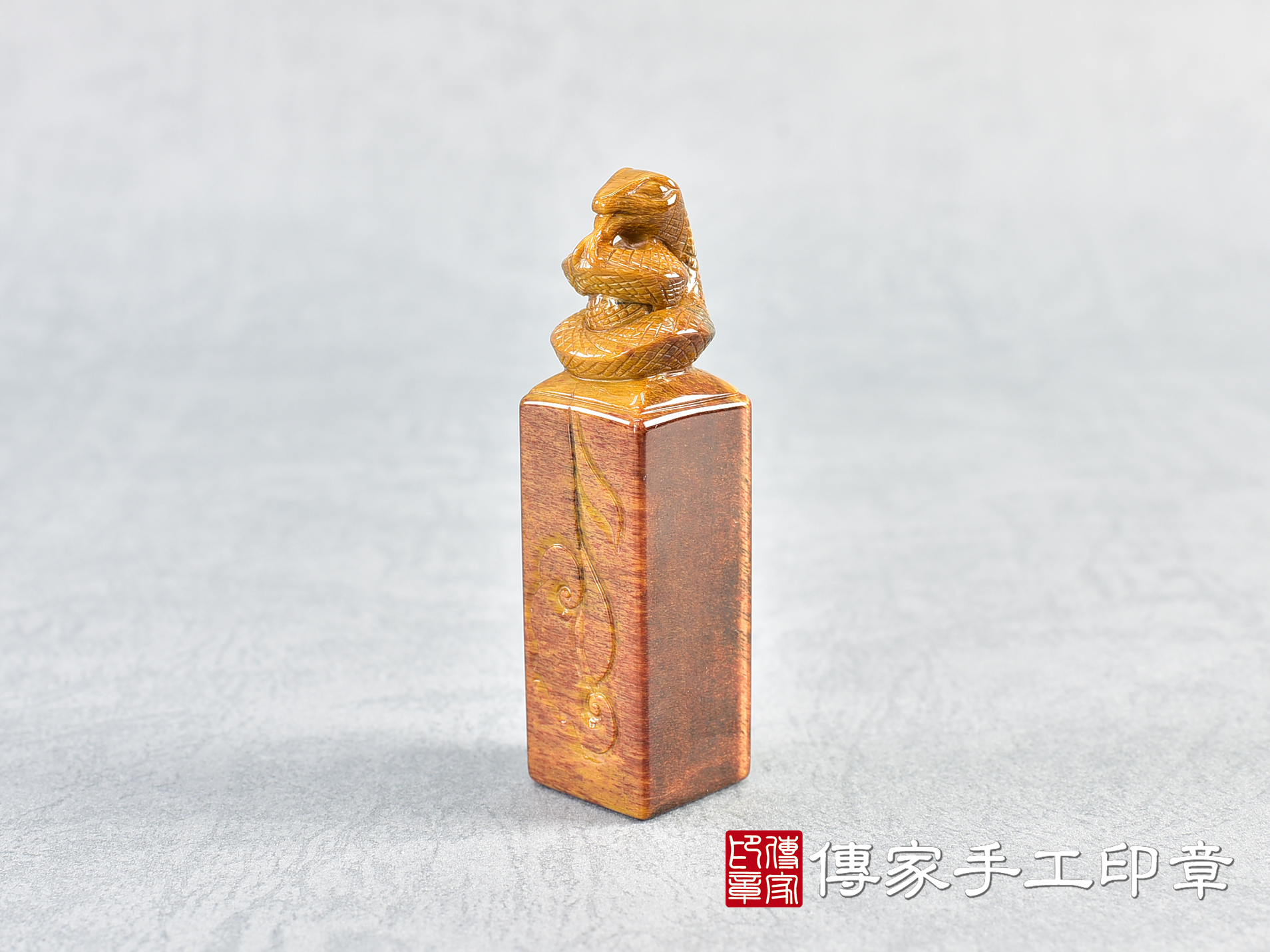頂級紅虎眼石精雕貔貅:開運印章、臍帶印章 (尺寸1.9公分x1.9公分x7.3公分) 2.jpg