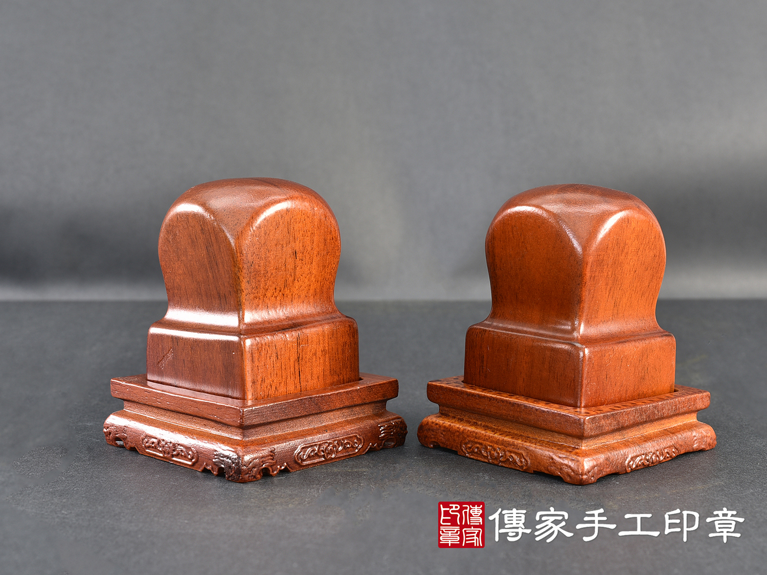 頂級剛果紅花梨木官帽造型:廟章、神明印章、大印章(4.3公分x4.3公分x高6公分) 8.jpg