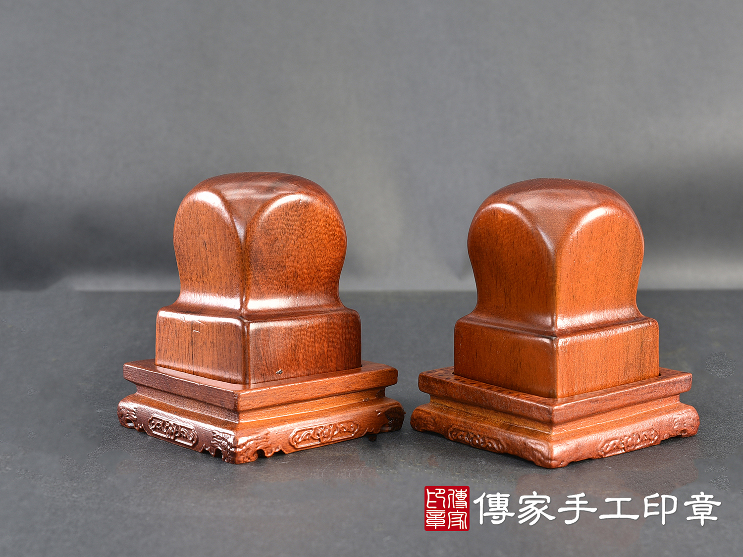 頂級剛果紅花梨木官帽造型:廟章、神明印章、大印章(4.3公分x4.3公分x高6公分) 9.jpg