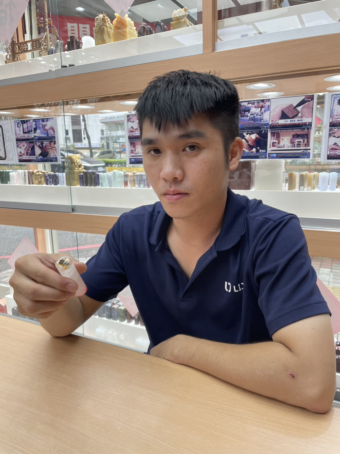 新竹爸爸為寶貝女兒製作白水晶臍帶圓章.jpg