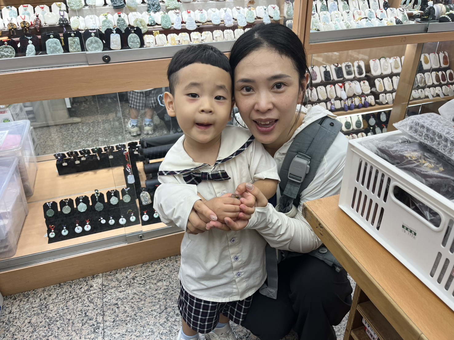 台中侯媽媽為兒子製作人生第一顆臍帶章.jpg