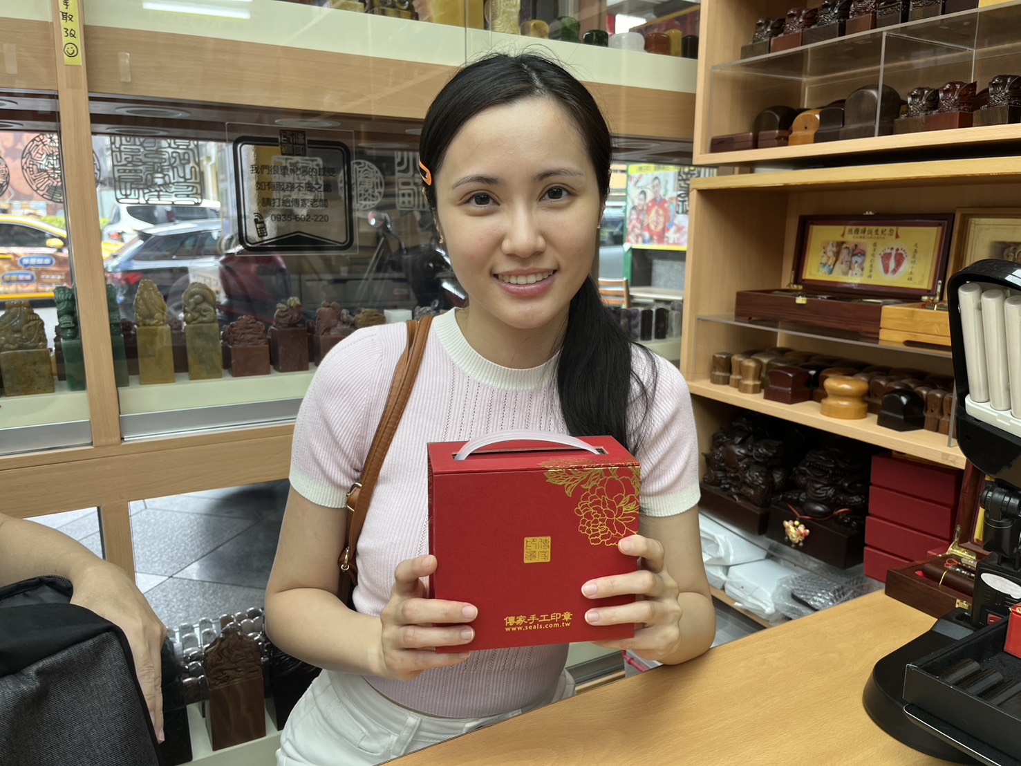 台中顏先生打造頂級公司大小章.jpg
