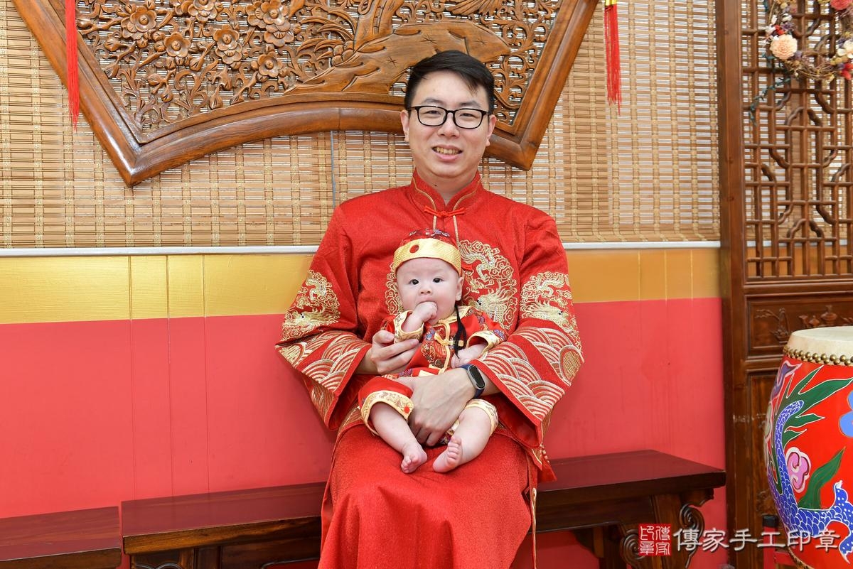 傳家手工印章桃園店、收涎、四個月、收涎餅、吉祥話、珵珵寶寶、桃園市、拍照、生日快樂 傳家手工印章桃園店、收涎、四個月、收涎餅、吉祥話、珵珵寶寶、桃園市、拍照、生日快樂