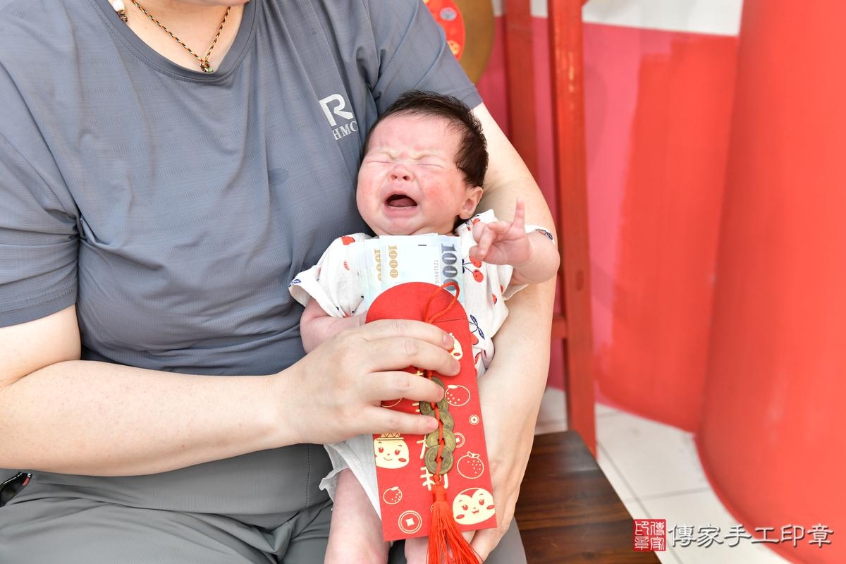 傳家手工印章高雄店、剃頭、滿月、剃胎毛、剃頭十禮、芊芊寶寶、高雄市、拍照、生日快樂 傳家手工印章高雄店、剃頭、滿月、剃胎毛、剃頭十禮、芊芊寶寶、高雄市、拍照、生日快樂