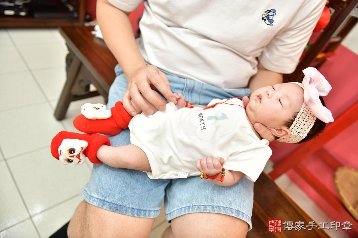傳家手工印章高雄店、剃頭、滿月、剃胎毛、剃頭十禮、宸宸寶寶、高雄市、拍照、生日快樂 傳家手工印章高雄店、剃頭、滿月、剃胎毛、剃頭十禮、宸宸寶寶、高雄市、拍照、生日快樂