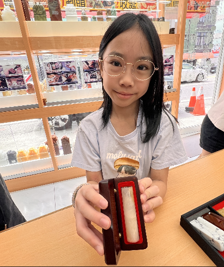 【新疆黃玉加長臍帶印章｜珍藏生命最初的紀念，刻下專屬姓名與祝福】