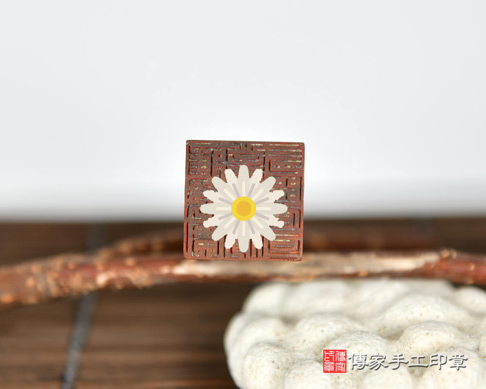 如霧如幻的幽綠色澤的綠檀木公司印鑑。傳家手工印章台中店115.8.11 如霧如幻的幽綠色澤的綠檀木公司印鑑。傳家手工印章台中店115.8.11
