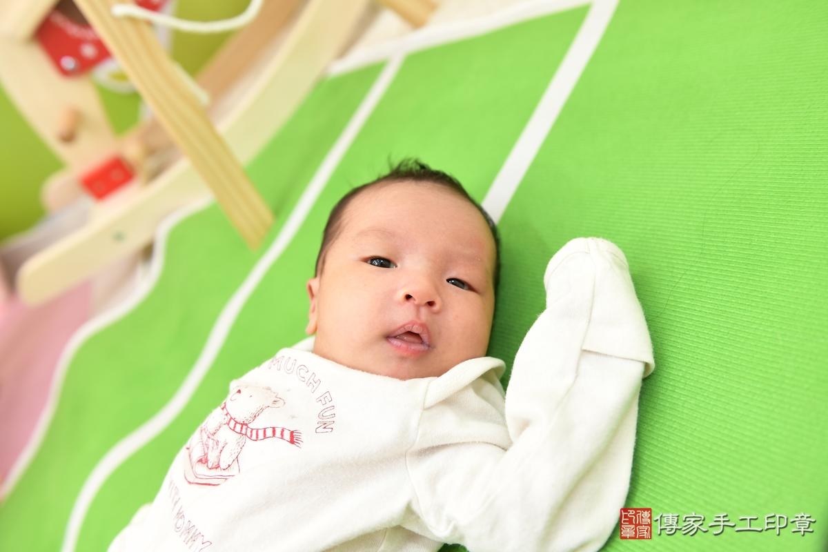 傳家手工印章高雄店、剃頭、滿月、剃胎毛、剃頭十禮、紋紋寶寶、台南市、拍照、生日快樂 傳家手工印章高雄店、剃頭、滿月、剃胎毛、剃頭十禮、紋紋寶寶、台南市、拍照、生日快樂