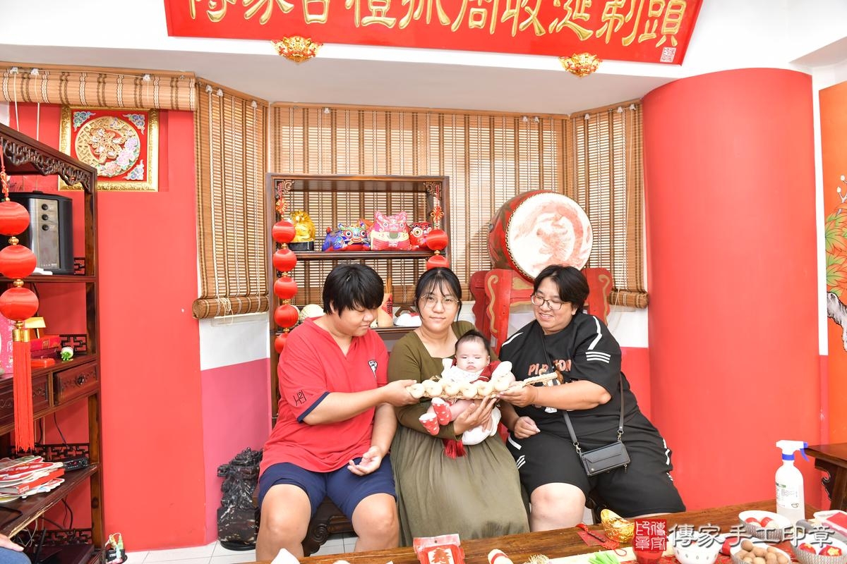 傳家手工印章高雄店、剃頭、滿月、剃胎毛、剃頭十禮、晞晞寶寶、高雄市、拍照、生日快樂 傳家手工印章高雄店、剃頭、滿月、剃胎毛、剃頭十禮、晞晞寶寶、高雄市、拍照、生日快樂