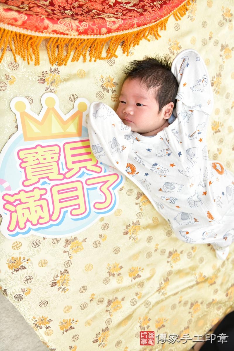 傳家手工印章高雄店、剃頭、滿月、剃胎毛、剃頭十禮、小旭寶寶、高雄市、拍照、生日快樂 傳家手工印章高雄店、剃頭、滿月、剃胎毛、剃頭十禮、小旭寶寶、高雄市、拍照、生日快樂