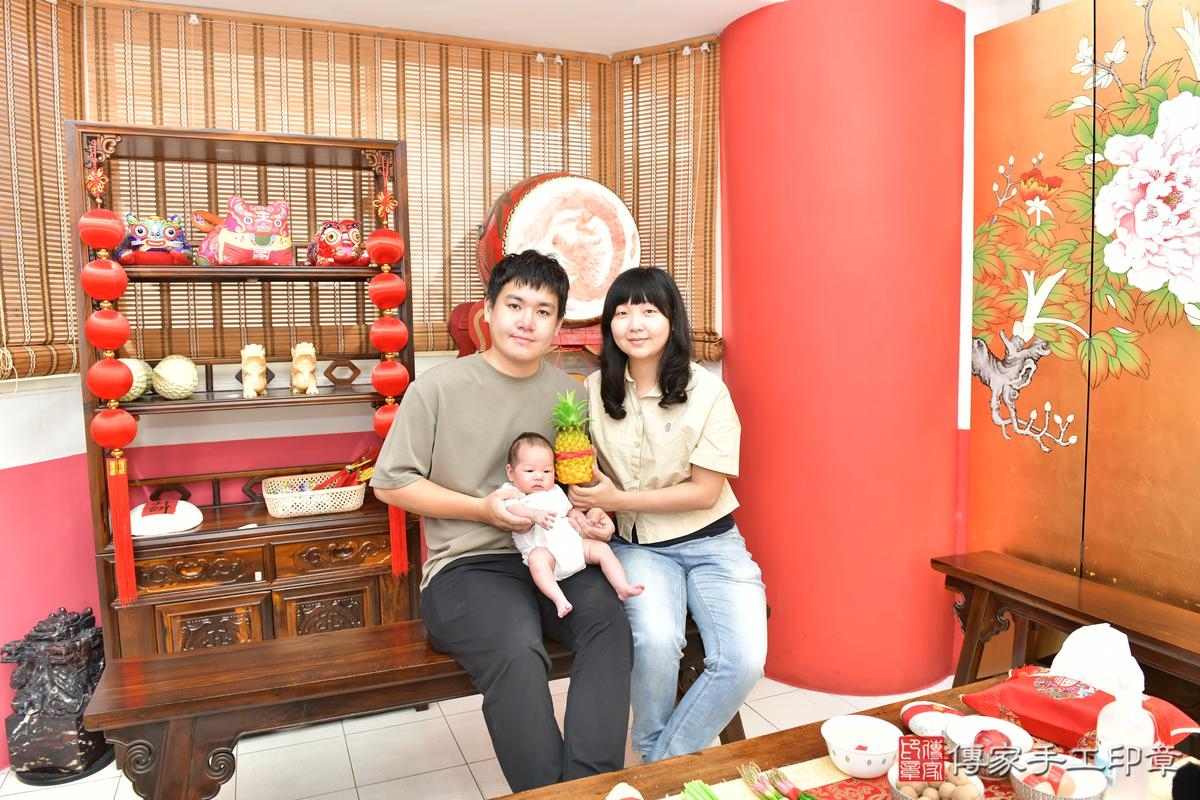 傳家手工印章高雄店、剃頭、滿月、剃胎毛、剃頭十禮、源源寶寶、高雄市、拍照、生日快樂 傳家手工印章高雄店、剃頭、滿月、剃胎毛、剃頭十禮、源源寶寶、高雄市、拍照、生日快樂