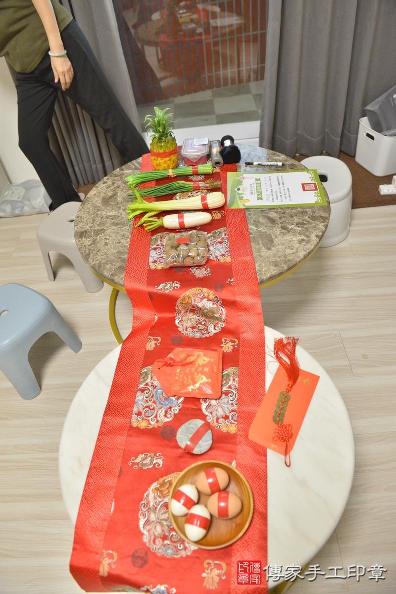 傳家手工印章高雄店、剃頭、滿月、剃胎毛、剃頭十禮、晴晴寶寶、高雄市、拍照、生日快樂 傳家手工印章高雄店、剃頭、滿月、剃胎毛、剃頭十禮、晴晴寶寶、高雄市、拍照、生日快樂