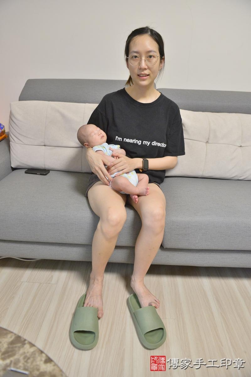 傳家手工印章高雄店、剃頭、滿月、剃胎毛、剃頭十禮、晴晴寶寶、高雄市、拍照、生日快樂 傳家手工印章高雄店、剃頭、滿月、剃胎毛、剃頭十禮、晴晴寶寶、高雄市、拍照、生日快樂