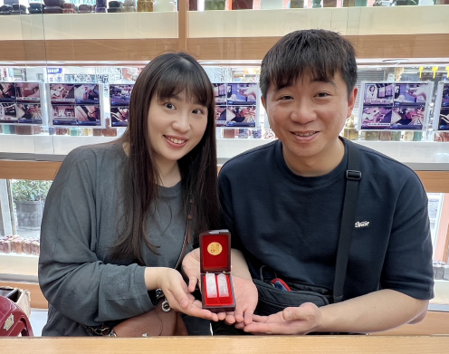 【半手工噴砂白水晶結婚對章｜為兩人的幸福刻下專屬印記，晶瑩純淨見證愛情承諾，珍藏相伴一生的婚姻祝福】