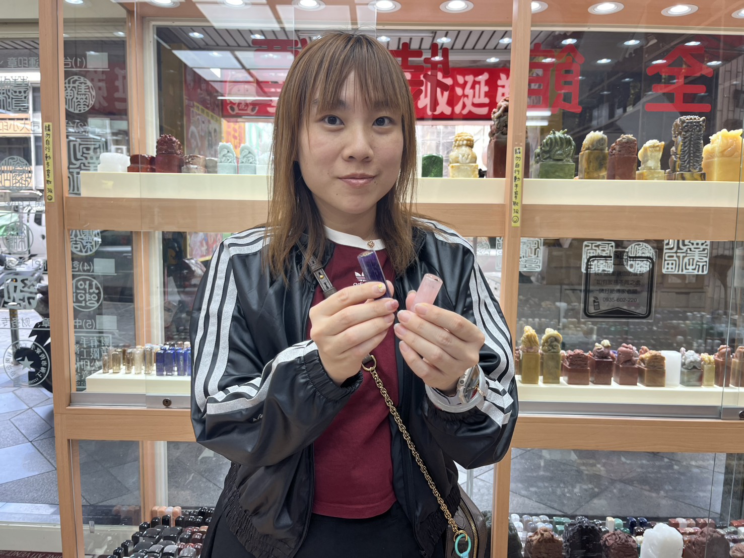 台中黃小姐、紫水晶肚臍印章、粉水晶肚臍印章、台中肚臍章、台中寶寶印章、紫水晶印章、粉水晶印章、寶寶肚臍印章、兒童印章、客製肚臍章、天然水晶印章、寶寶紀念印章、成長紀念、傳家印章