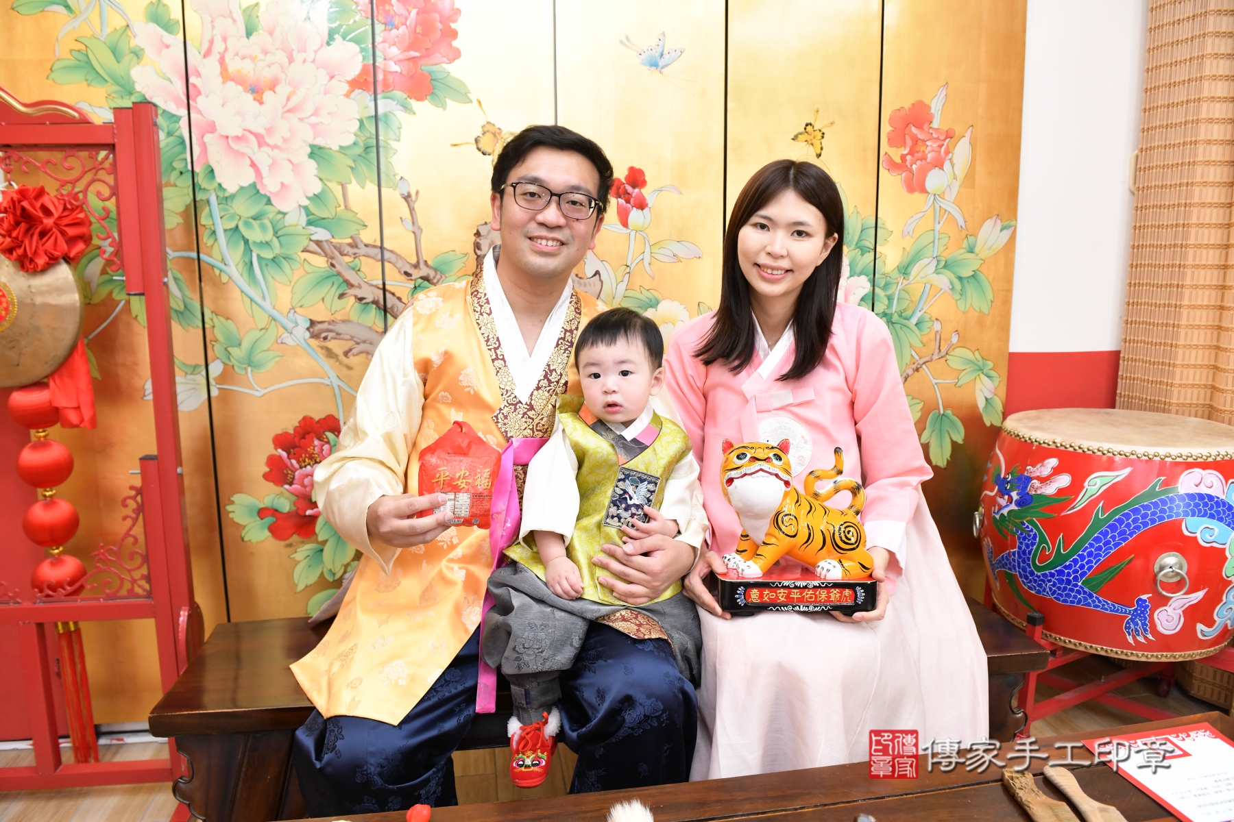 傳家手工印章台北店、剃頭、收涎、抓周 傳家手工印章台北店、剃頭、收涎、抓周
