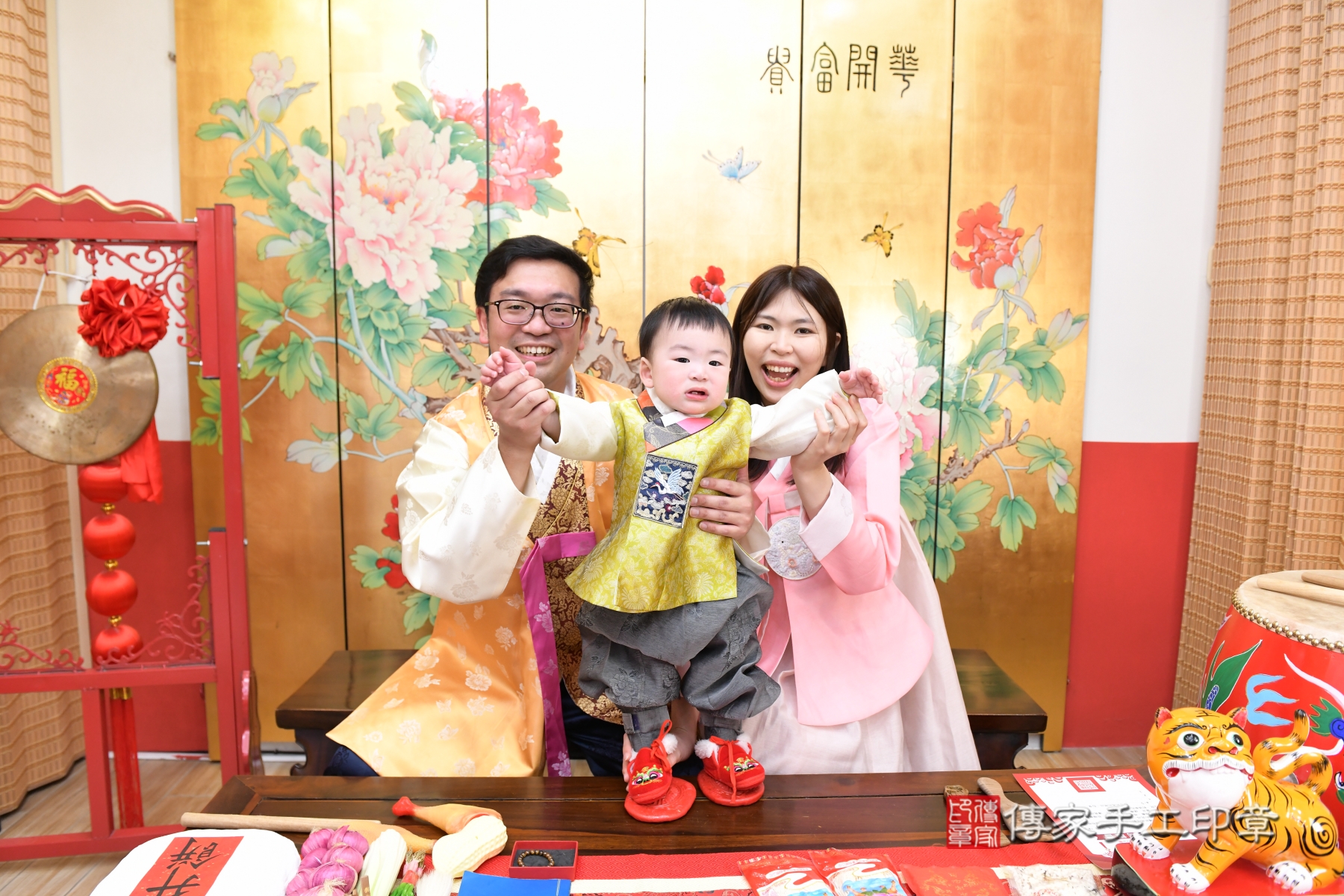 傳家手工印章台北店、剃頭、收涎、抓周 傳家手工印章台北店、剃頭、收涎、抓周