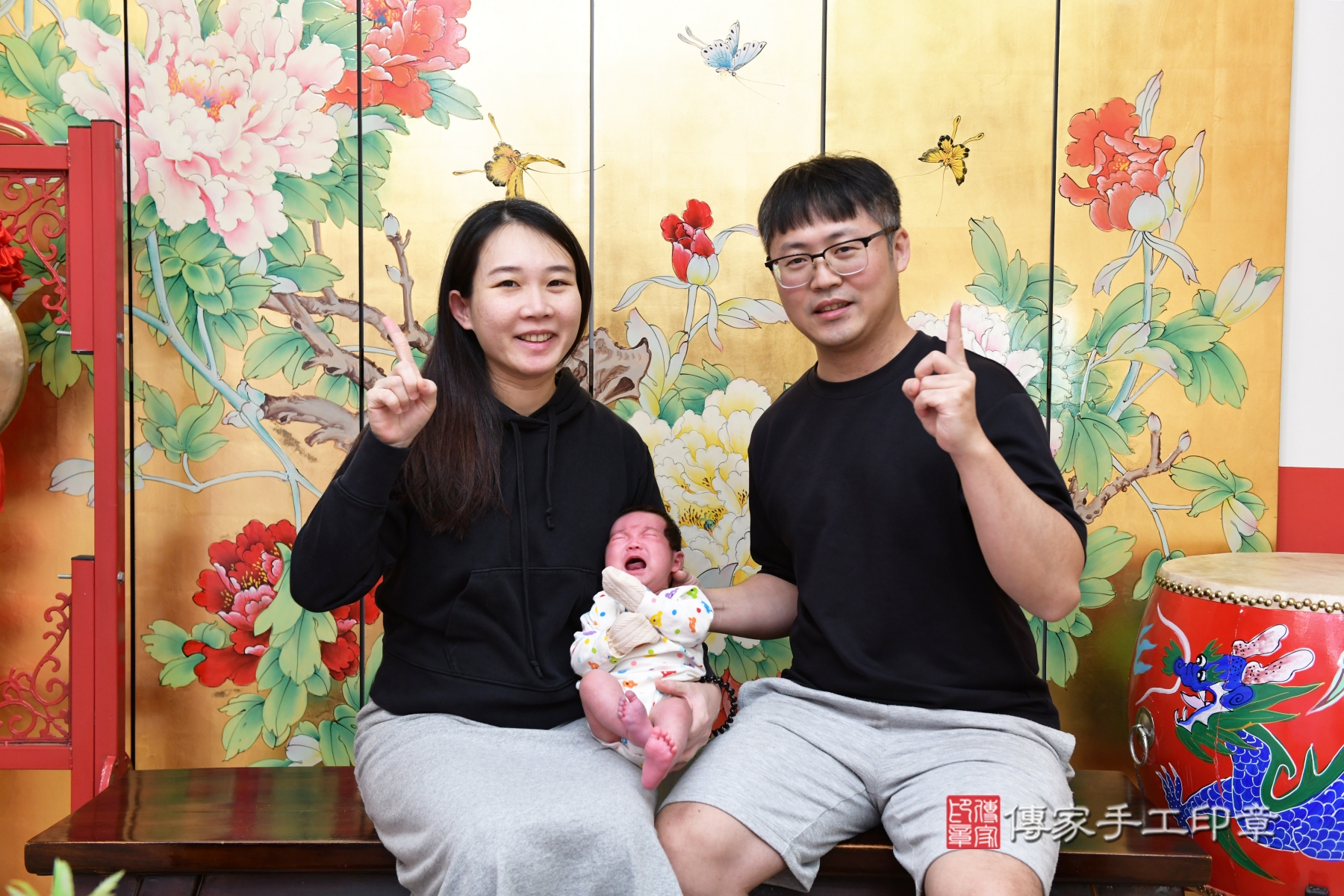 傳家手工印章台北店、抓周、收涎、剃頭 傳家手工印章台北店、抓周、收涎、剃頭