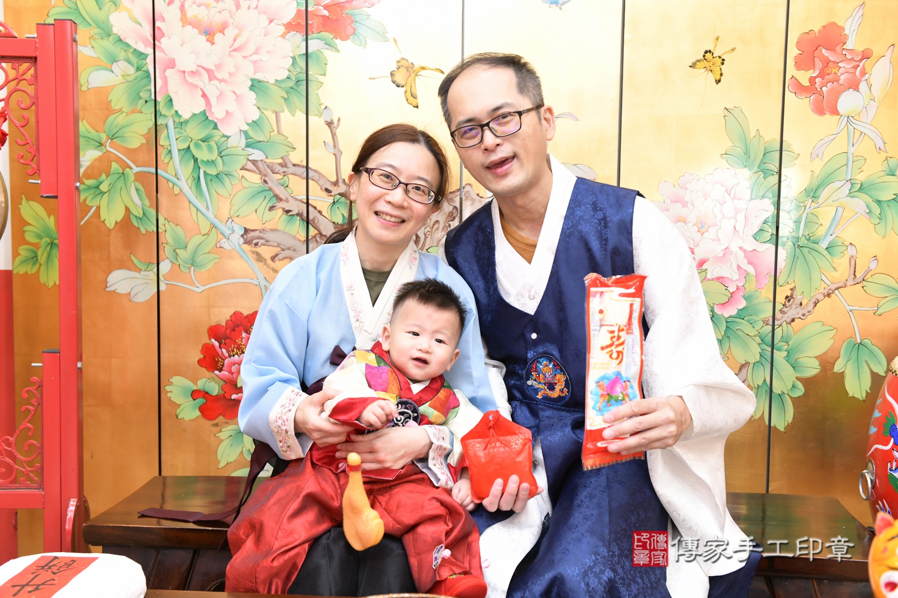 傳家手工印章台北店、剃頭、收涎、抓周 傳家手工印章台北店、剃頭、收涎、抓周