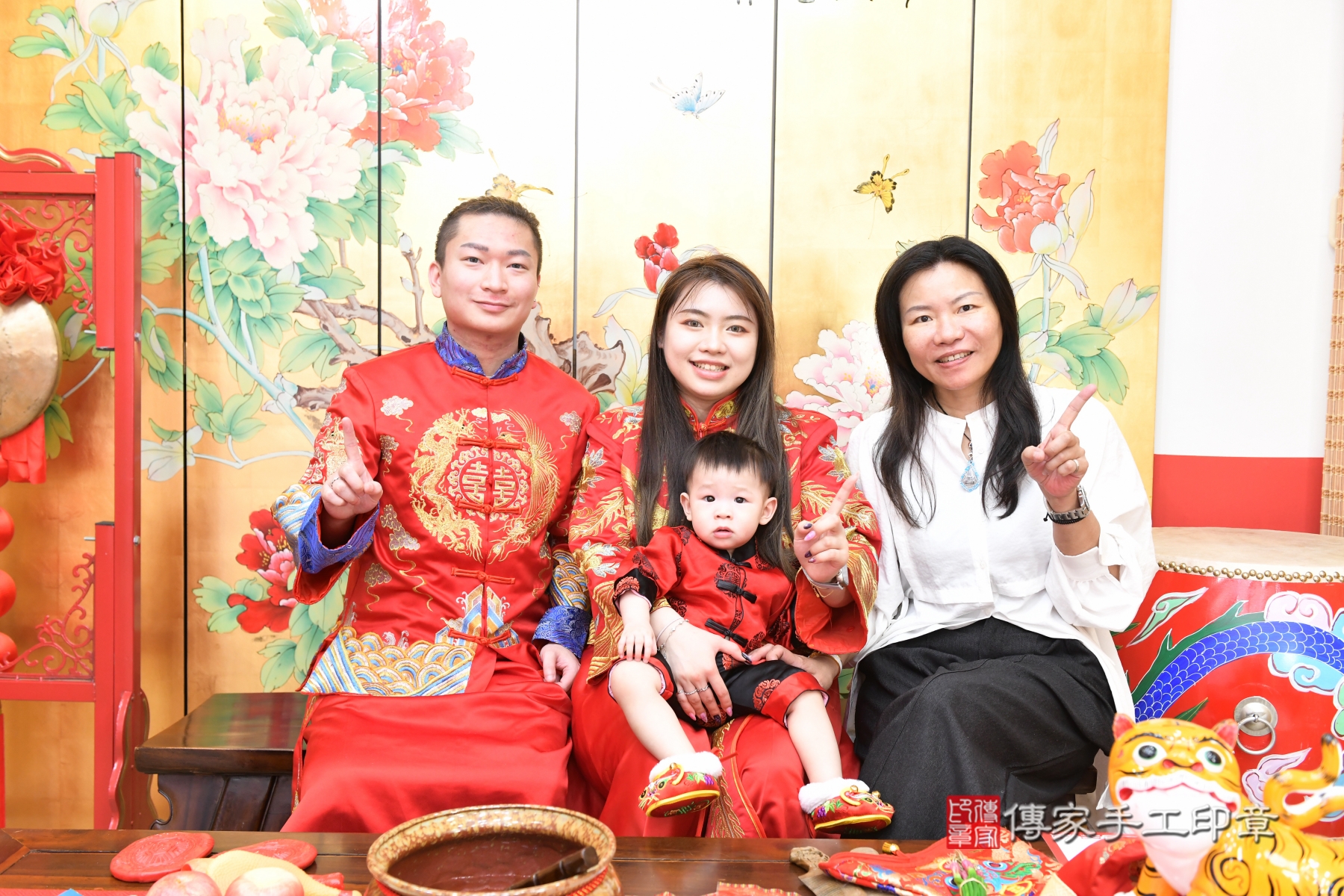 傳家手工印章台北店、剃頭、收涎、抓周 傳家手工印章台北店、剃頭、收涎、抓周