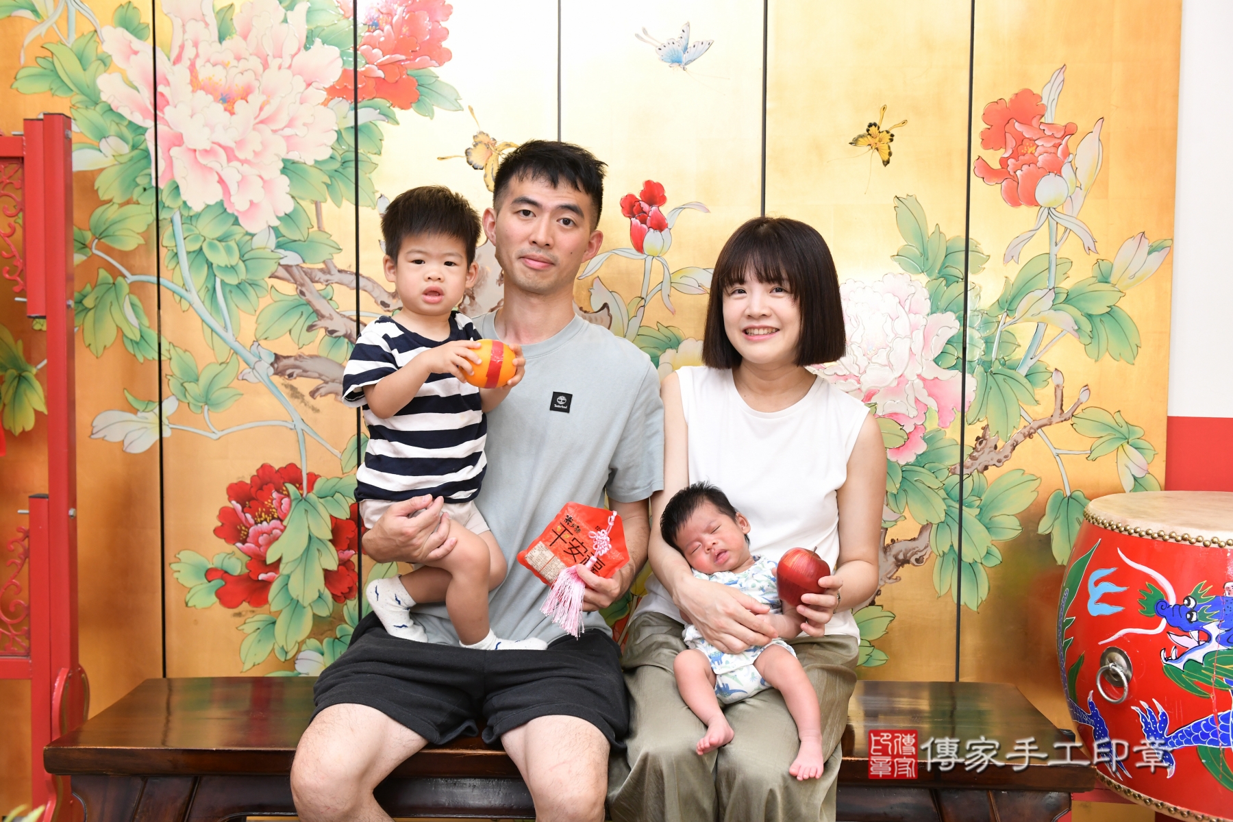 傳家手工印章台北店、抓周、收涎、剃頭 傳家手工印章台北店、抓周、收涎、剃頭