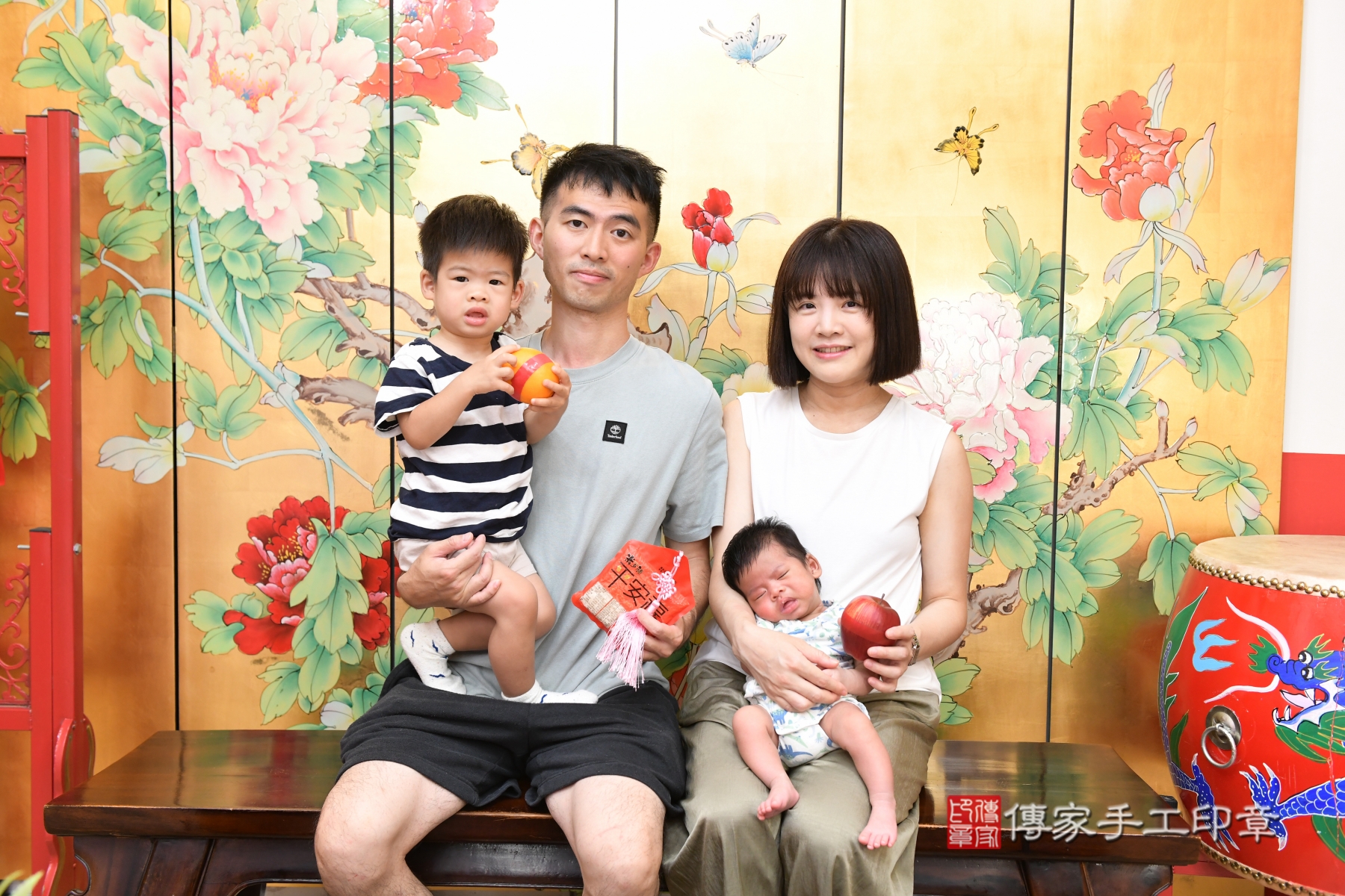 傳家手工印章台北店、抓周、收涎、剃頭 傳家手工印章台北店、抓周、收涎、剃頭
