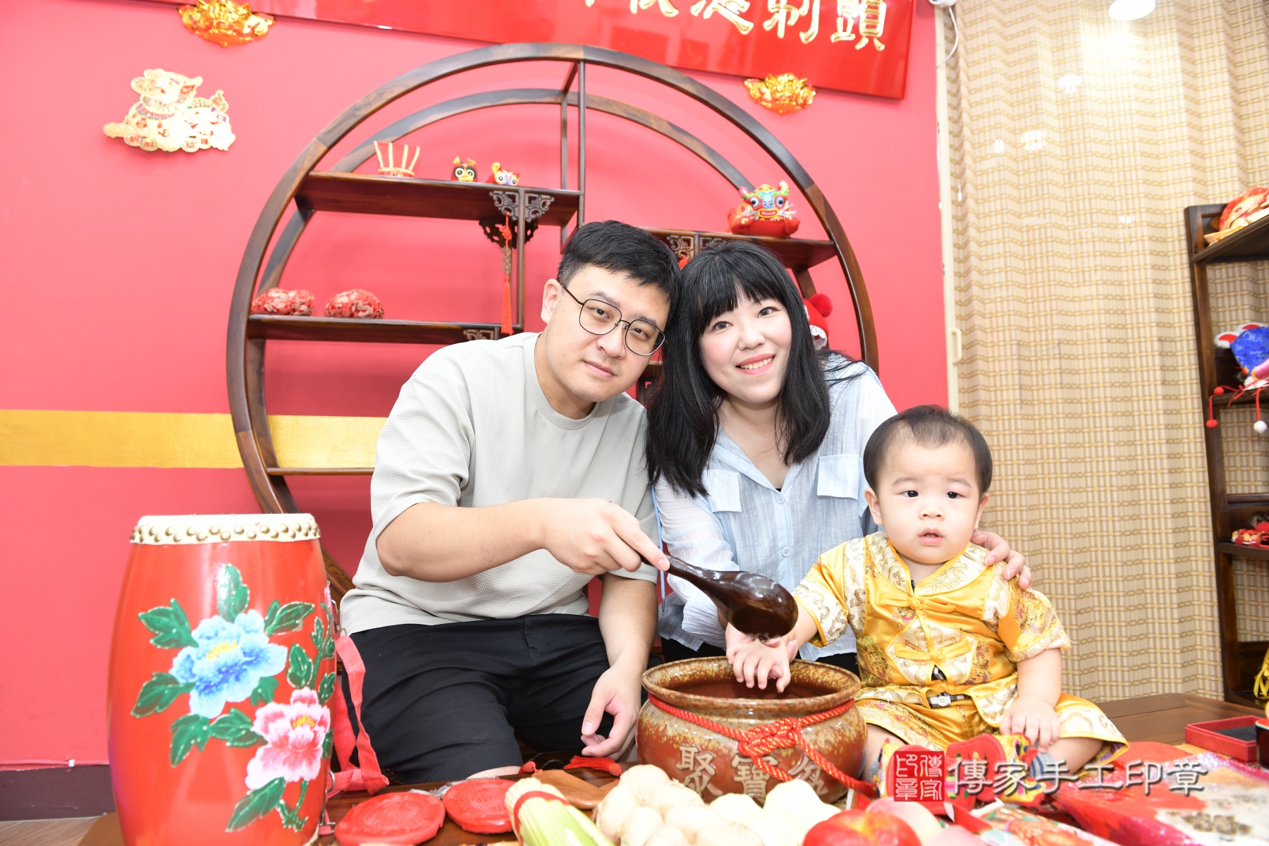 傳家手工印章新北店、剃頭、收涎、抓周 傳家手工印章新北店、剃頭、收涎、抓周