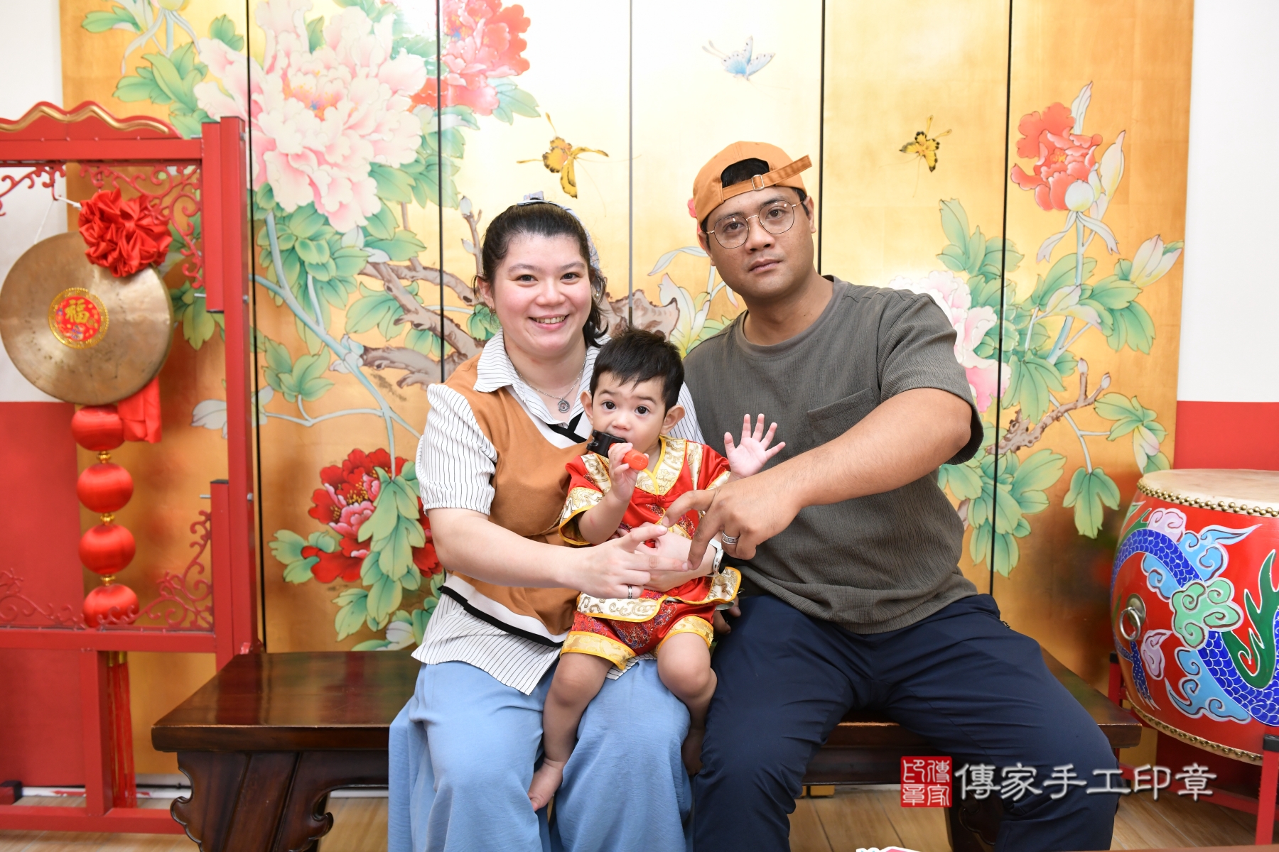 傳家手工印章台北店、剃頭、收涎、抓周