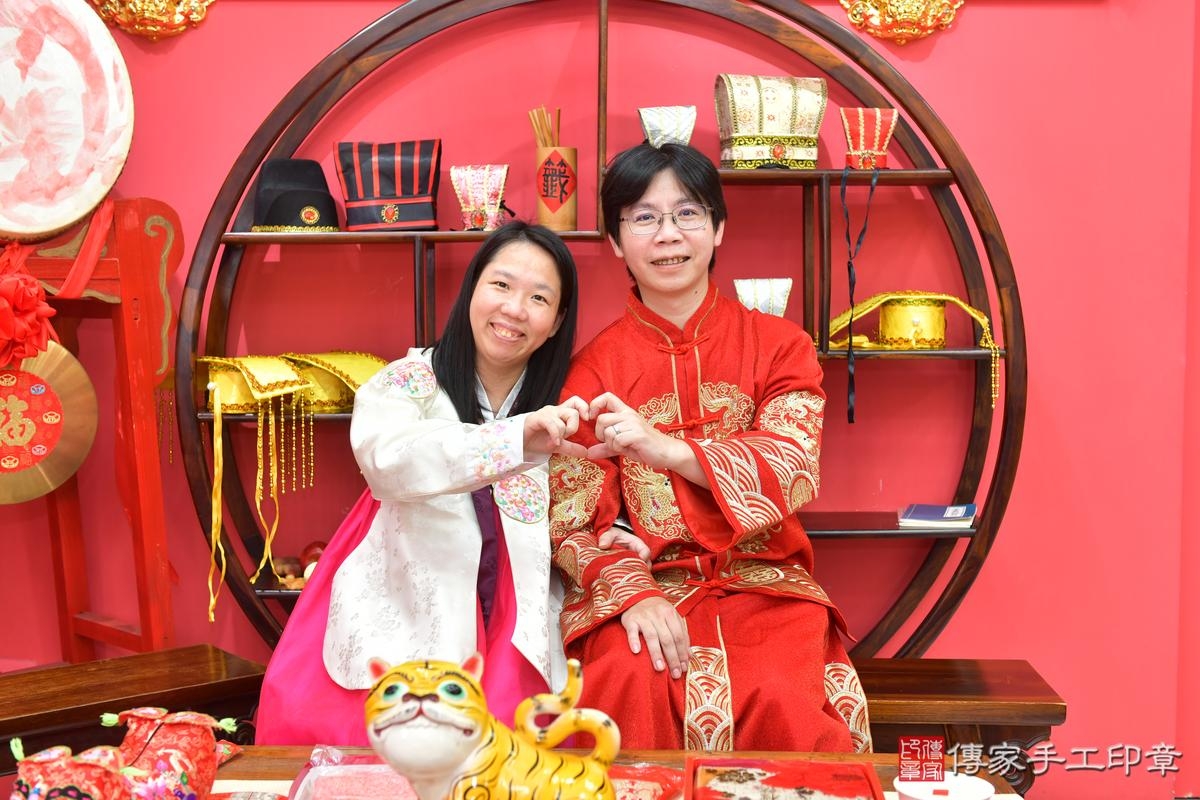 傳家手工印章台中店、抓周、度晬、中國風會場、抓周道具物品、抓周證書、滿周歲、緯緯、昱昱寶寶、台中市、拍照、生日快樂 傳家手工印章台中店、抓周、度晬、中國風會場、抓周道具物品、抓周證書、滿周歲、緯緯、昱昱寶寶、台中市、拍照、生日快樂