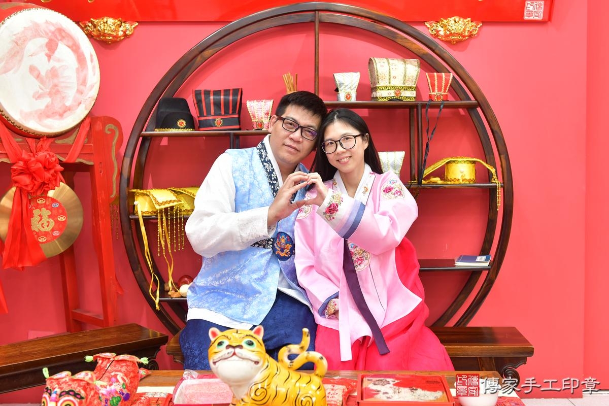 傳家手工印章台中店、抓周、度晬、中國風會場、抓周道具物品、抓周證書、滿周歲、緯緯、昱昱寶寶、台中市、拍照、生日快樂 傳家手工印章台中店、抓周、度晬、中國風會場、抓周道具物品、抓周證書、滿周歲、緯緯、昱昱寶寶、台中市、拍照、生日快樂
