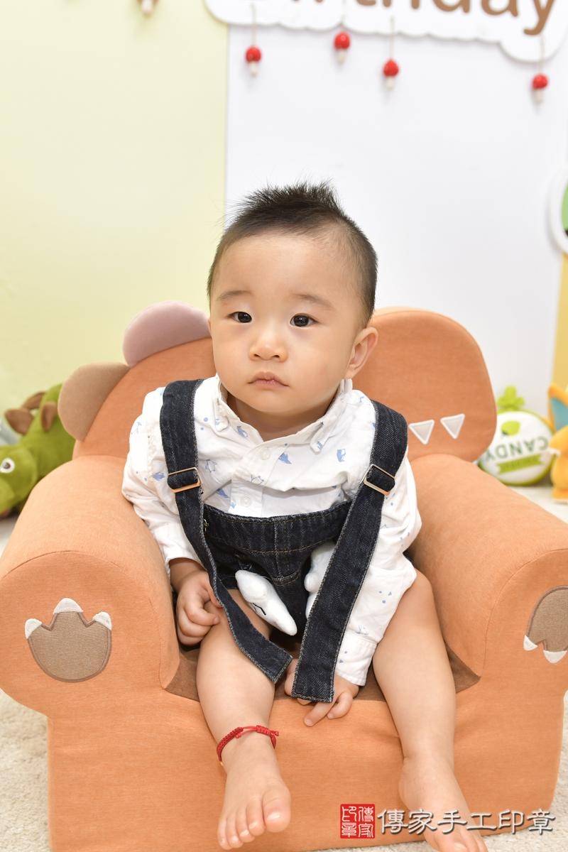 傳家手工印章台北店、抓周、度晬、中國風會場、抓周道具物品、抓周證書、滿周歲、澈澈寶寶、台北市、拍照、生日快樂 傳家手工印章台北店、抓周、度晬、中國風會場、抓周道具物品、抓周證書、滿周歲、澈澈寶寶、台北市、拍照、生日快樂