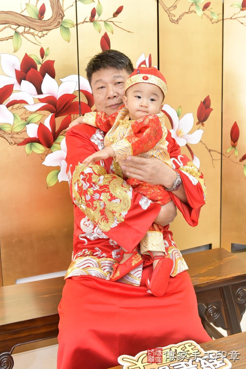傳家手工印章台北店、抓周、度晬、中國風會場、抓周道具物品、抓周證書、滿周歲、澈澈寶寶、台北市、拍照、生日快樂 傳家手工印章台北店、抓周、度晬、中國風會場、抓周道具物品、抓周證書、滿周歲、澈澈寶寶、台北市、拍照、生日快樂