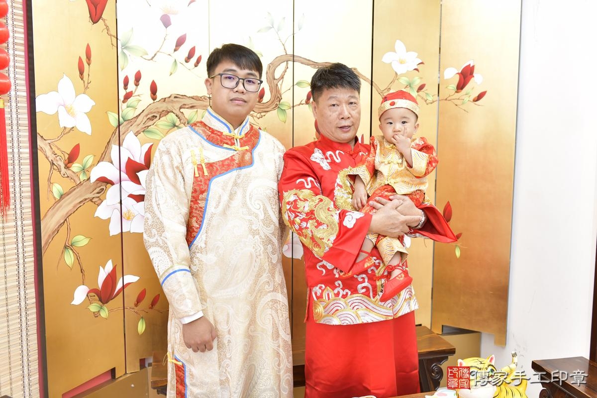 傳家手工印章台北店、抓周、度晬、中國風會場、抓周道具物品、抓周證書、滿周歲、澈澈寶寶、台北市、拍照、生日快樂 傳家手工印章台北店、抓周、度晬、中國風會場、抓周道具物品、抓周證書、滿周歲、澈澈寶寶、台北市、拍照、生日快樂
