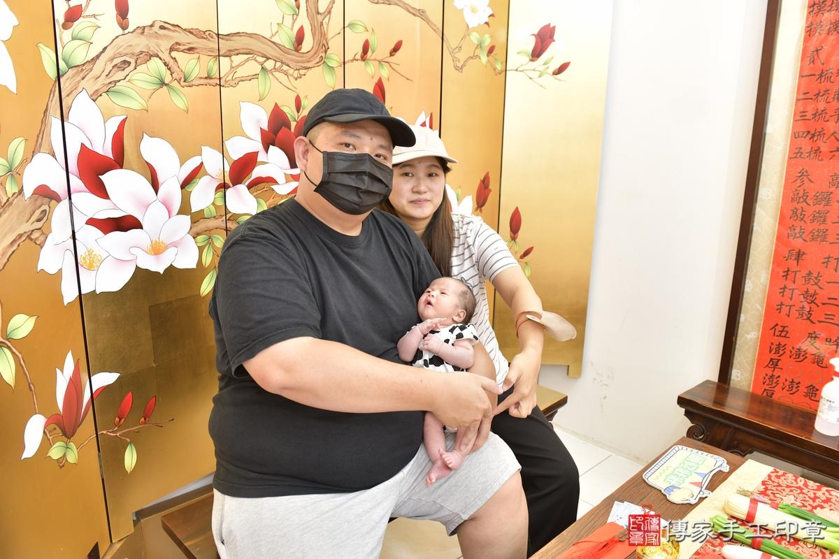 傳家手工印章新竹店、剃頭、滿月、剃胎毛、剃頭十禮、睿睿寶寶、新竹市、拍照、生日快樂 傳家手工印章新竹店、剃頭、滿月、剃胎毛、剃頭十禮、睿睿寶寶、新竹市、拍照、生日快樂