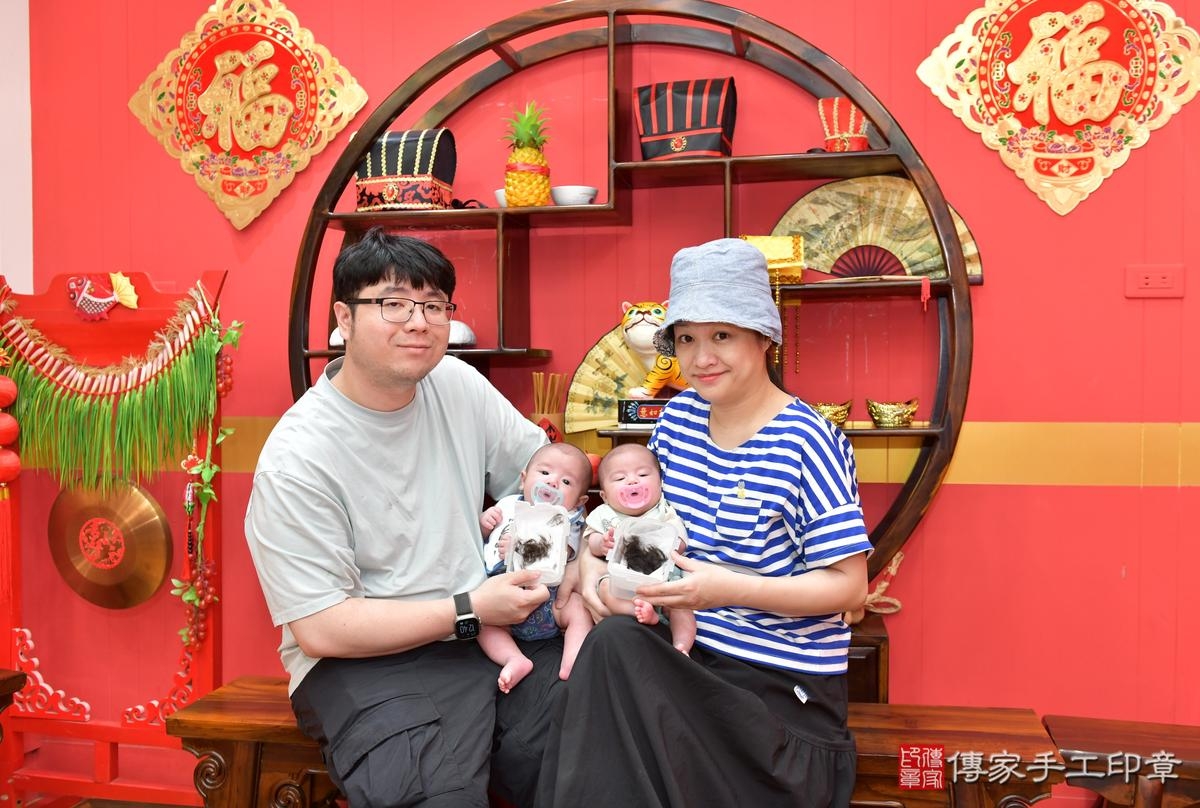 傳家手工印章桃園店、剃頭、滿月、剃胎毛、剃頭十禮、萌萌、珩珩寶寶、桃園市、拍照、生日快樂 傳家手工印章桃園店、剃頭、滿月、剃胎毛、剃頭十禮、萌萌、珩珩寶寶、桃園市、拍照、生日快樂