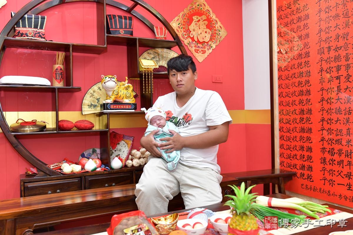 傳家手工印章桃園店、剃頭、滿月、剃胎毛、剃頭十禮、宸宸寶寶、桃園市、拍照、生日快樂 傳家手工印章桃園店、剃頭、滿月、剃胎毛、剃頭十禮、宸宸寶寶、桃園市、拍照、生日快樂