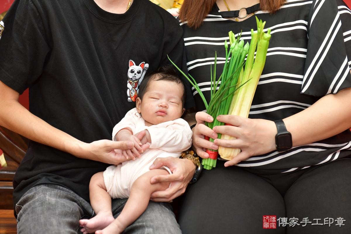 傳家手工印章桃園店、剃頭、滿月、剃胎毛、剃頭十禮、彤彤寶寶、桃園市、拍照、生日快樂 傳家手工印章桃園店、剃頭、滿月、剃胎毛、剃頭十禮、彤彤寶寶、桃園市、拍照、生日快樂