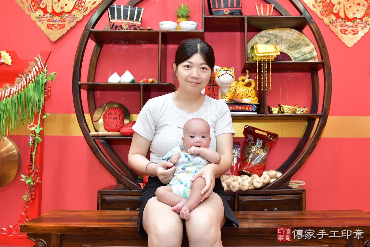 傳家手工印章桃園店、剃頭、滿月、剃胎毛、剃頭十禮、愷愷寶寶、桃園市、拍照、生日快樂 傳家手工印章桃園店、剃頭、滿月、剃胎毛、剃頭十禮、愷愷寶寶、桃園市、拍照、生日快樂