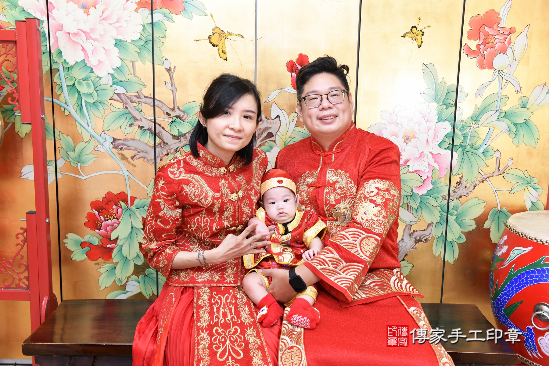 收涎收乾乾，事事如意全美滿，收涎收乾乾，一生幸福又平安。傳家台北店 .....照：2
