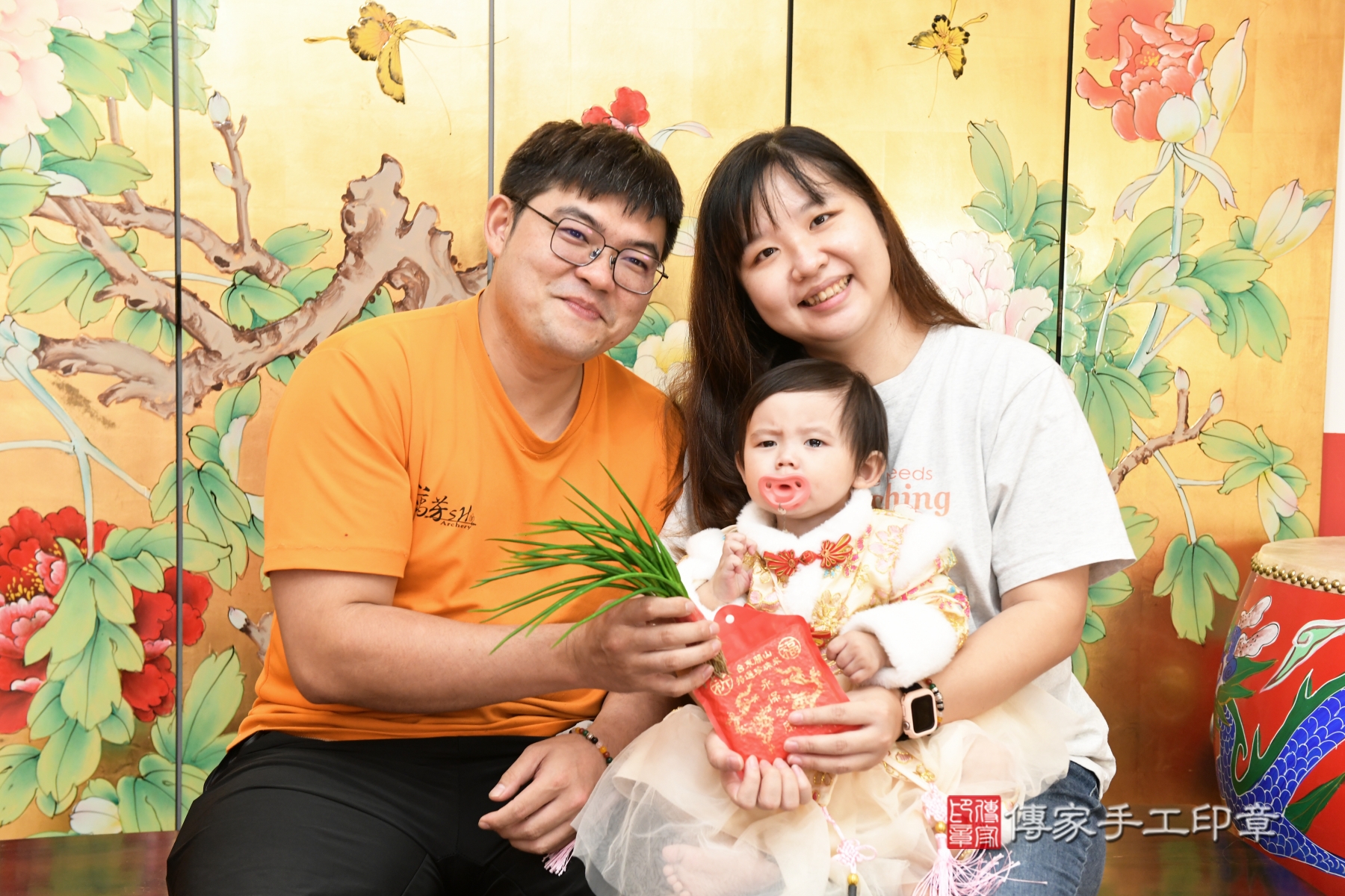 傳家手工印章台北店、剃頭、收涎、抓周