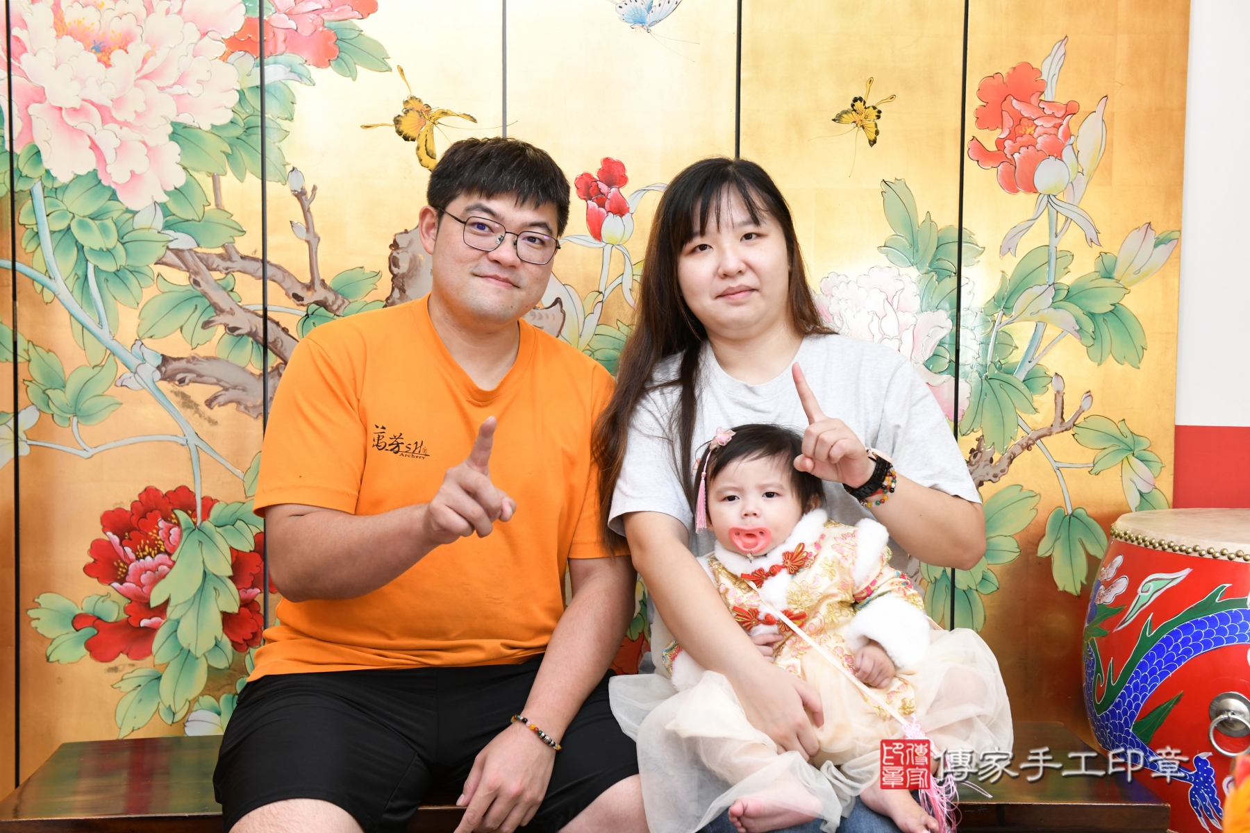 傳家手工印章台北店、剃頭、收涎、抓周