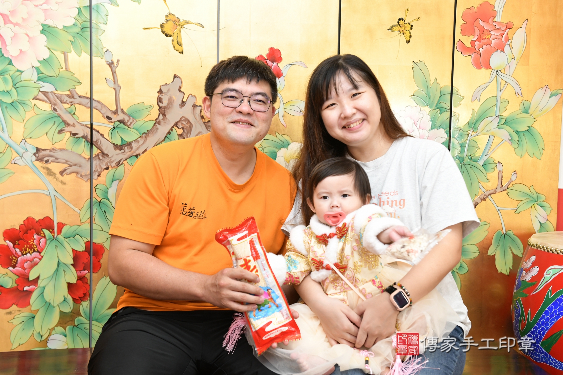 傳家手工印章台北店、剃頭、收涎、抓周