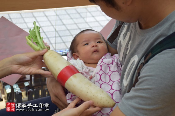 剃胎毛、滿月剃頭、嬰兒剃頭、嬰兒理髮、嬰兒剃髮、嬰兒剃胎毛、嬰兒滿月剃頭、寶寶剃頭、剃胎毛儀式、剃胎毛吉祥話、滿月剃頭儀式、滿月剃頭吉祥話、寶寶剃胎毛、寶寶滿月剃頭理髮、新北永和區剃胎毛、新北永和區滿月剃頭、新北永和區嬰兒剃頭剃胎毛、新北永和區嬰兒理髮、新北永和區嬰兒剃髮、陳寶寶(新北永和區嬰兒寶寶滿月剃頭理髮、免費嬰兒剃胎毛儀式吉祥話)。中國風會場，爸媽寶貝免費穿「日中韓」古裝禮服。專業拍照、DVD光碟、證書。★購買「臍帶章、肚臍章、胎毛筆刷印章」贈送：剃頭、收涎、抓周，三選一。2016.06.09  照片10