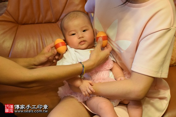 剃胎毛、滿月剃頭、嬰兒剃頭、嬰兒理髮、嬰兒剃髮、嬰兒剃胎毛、嬰兒滿月剃頭、寶寶剃頭、剃胎毛儀式、剃胎毛吉祥話、滿月剃頭儀式、滿月剃頭吉祥話、寶寶剃胎毛、寶寶滿月剃頭理髮、 新北市三峽地區剃胎毛、新北市三峽地區滿月剃頭、新北市三峽地區嬰兒剃頭剃胎毛、新北市三峽地區嬰兒理髮、新北市嬰兒剃髮、湯寶寶(新北三峽區到府嬰兒寶寶滿月剃頭理髮、免費到府嬰兒剃胎毛儀式吉祥話)。到府剃頭剃胎毛主持、專業拍照、DVD光碟、證書。★購買「臍帶章、肚臍章、胎毛筆刷印章」贈送：剃頭、收涎、抓周，三選一。2017.09.11照片3