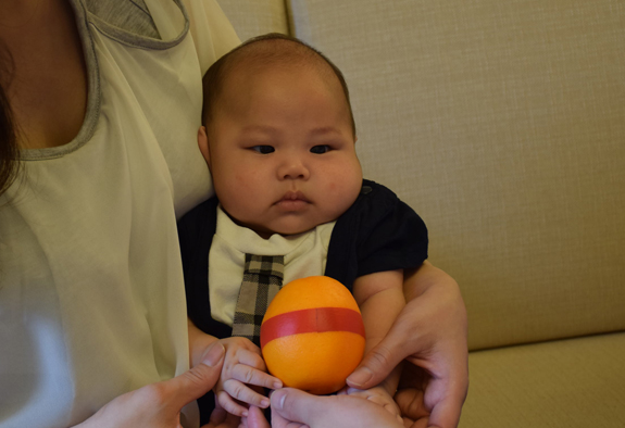 剃胎毛、滿月剃頭、嬰兒剃頭、嬰兒理髮、嬰兒剃髮、嬰兒剃胎毛、嬰兒滿月剃頭、寶寶剃頭、剃胎毛儀式、剃胎毛吉祥話、滿月剃頭儀式、滿月剃頭吉祥話、寶寶剃胎毛、寶寶滿月剃頭理髮、 新竹竹北區剃胎毛、新竹竹北區滿月剃頭、 新竹竹北區嬰兒剃頭剃胎毛、新竹竹北區嬰兒理髮、新竹竹北區嬰兒剃髮、張寶寶(新竹竹北區到府嬰兒寶寶滿月剃頭理髮、免費到府嬰兒剃胎毛儀式吉祥話)。到府剃頭剃胎毛主持、專業拍照、DVD光碟、證書。★購買「臍帶章、肚臍章、胎毛筆刷印章」贈送：剃頭、收涎、抓周，三選一。2016.04.09  照片7