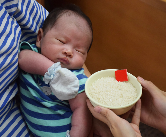 林寶寶(台中北區嬰兒寶寶滿月剃頭理髮、免費嬰兒剃胎毛儀式吉祥話)。中國風會場，爸媽寶貝免費穿「日中韓」古裝禮服。專業拍照、DVD光碟、證書。★購買「臍帶章、肚臍章、胎毛筆刷印章」贈送：剃頭、收涎、抓周，三選一。 2015.08.13 照片10